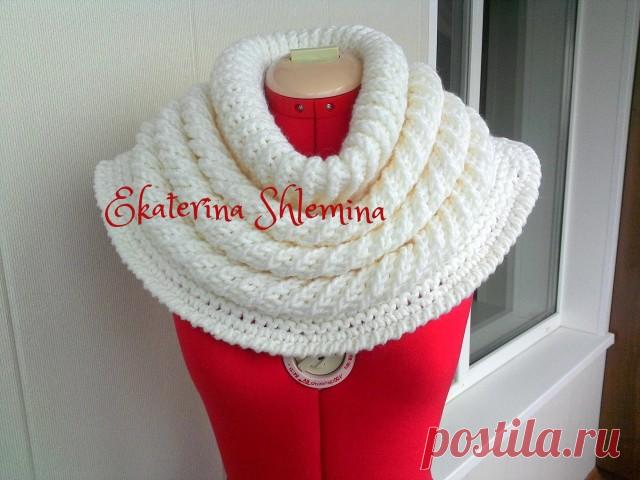 Белый и голубой  снуды спицами