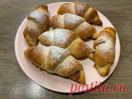 Круассаны с бананом и шоколадом