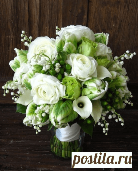 Свадебный букет из белых роз - фото