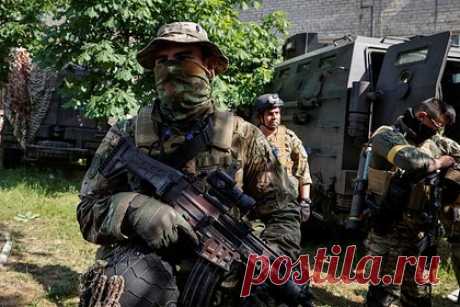 В Германии усомнились в успехе украинского контрнаступления. Успехи армии Украины не могут считаться за полномасштабное контрнаступление, считает Генеральный инспектор Вооруженных сил Германии Эберхард Цорн. «В лучшем случае речь идет о контрударах, с помощью которых можно взять под контроль отдельные участки фронта , но не оттеснить Россию назад», — заявил Цорн.
