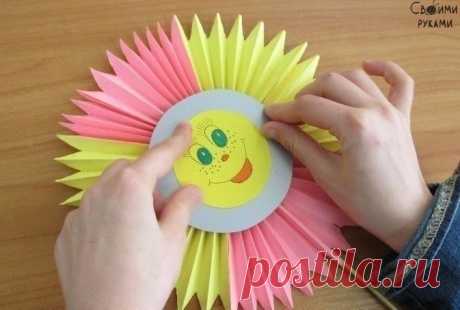 Солнышко из бумаги, сложенной гармошкой