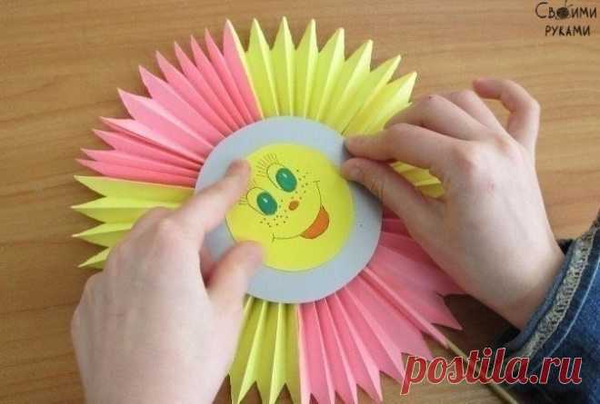 Солнышко из бумаги, сложенной гармошкой
