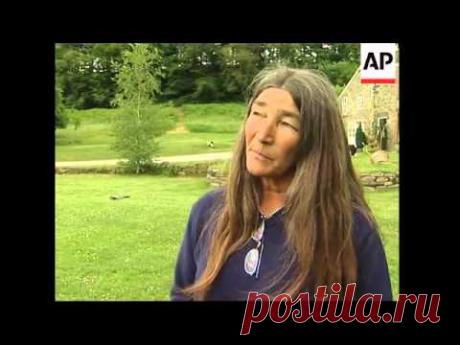 Странная любовь Мистера Пи. Как павлин влюбился в бензонасос — National Geographic Россия