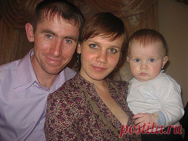 Татьяна Гордымова, Новосибирск. История Успеха
Добрый день, Дорогие коллеги!!!
Меня зовут Гордымова Татьяна! Живу я недалеко от города Новосибирска. В небольшом поселке. Семья у меня небольшая - я, мой супруг и двое деток(сын Тишома 3 года и дочь Глафира 8 мес.