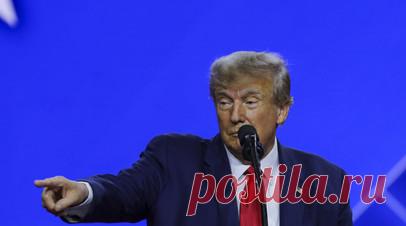 Трамп объявил недействительными все документы, подписанные автопером Байдена. Президент США Дональд Трамп заявил об отмене действия всех документов, которые были подписаны не лично Джо Байденом, а с помощью автоматического устройства — автопера. Читать далее