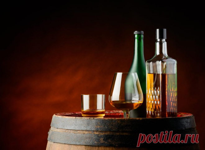 🍸 Домашний коньяк из водки и спирта: рецепты настойки с дубовой корой и пряностями 🍇 💥Можно ли при помощи простых ингредиентов из водки или спирта сделать нечто похожее на коньяк? Наш эксперт знает ответ и готов научить вас! Вы удивитесь, насколько легко🥃