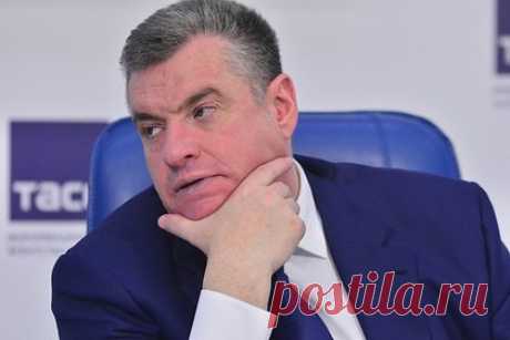 Слуцкий раскритиковал вариант проведения мирного саммита по Украине без России. Глава международного комитета Госдумы и лидер ЛДПР Леонид Слуцкий раскритиковал вариант проведения мирного саммита по Украине в Давосе (Швейцария) без участия России. Он назвал такой расклад очередной тратой времени и безрезультатной инициативой и призвал Европу прекратить финансирование Киева.
