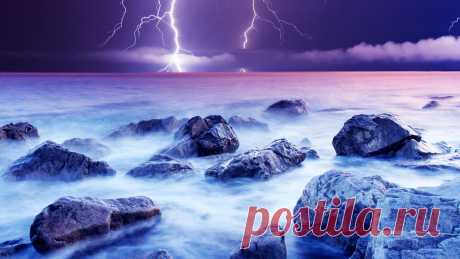 ГРОЗА В МОРЕ