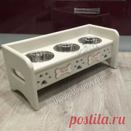 Купить подставку с 3 мисками для собаки или кошки с бортиком