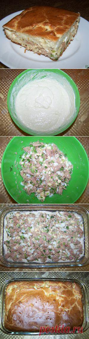 пирог с тунцом, яйцом и зеленым лучком - довольно быстрый, почти мгновенный.