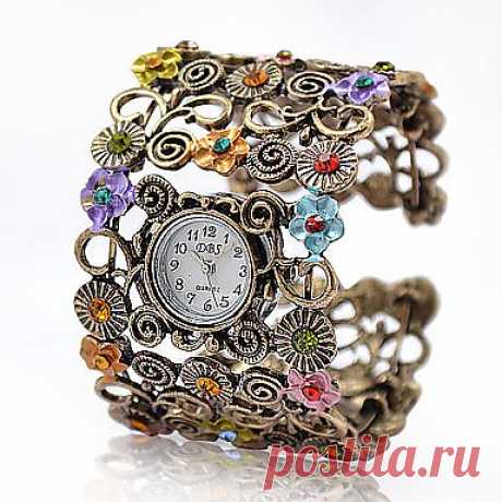 Женские часы-браслет с кристаллами Artemis