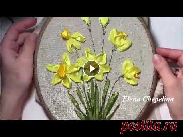 #вышивкалентами#цветыизлент#еленачепелинаДля вышивки вам потребуется атласная лента шириной 2,5 см желтого, темно-желтого, белого, оранжевого цветов, ...