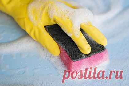 Россиян призвали опасаться губок для мытья посуды