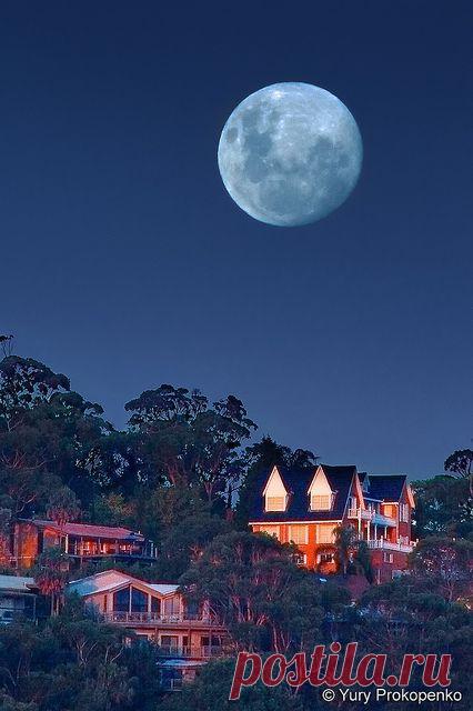 луна