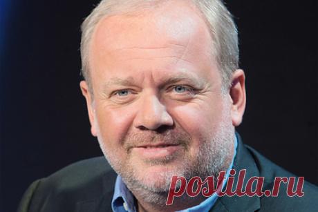 Российский олигарх рассказал о «похмелье» в экономике. Мировая экономика находится в состоянии «похмелья» из-за программ стимулирования, которые в пандемию проводили США. Он сказал, что это вызвало скачок инфляции, поскольку Запад уже десять лет стимулирует свою экономику, печатая деньги. Проблему усугубила пандемия, которая нарушила цепочки поставок по всему миру.