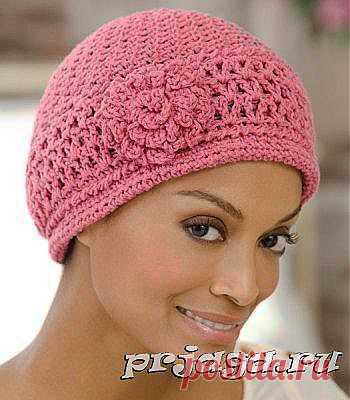 Вязание крючком для женщин шапочки от Kim Kotary
(шапка, берет, шапочка)