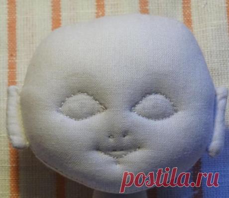 Как сшить красивую текстильную куклу своими руками