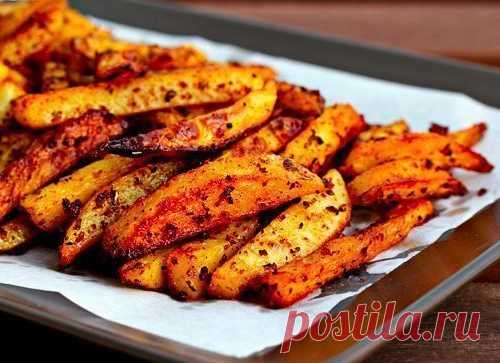 Ароматный картофель фри, запеченный в духовке