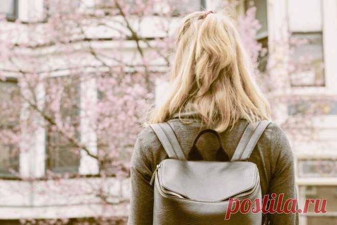 Какими сложностями сопровождается профессиональное самоопределение подростка
Выбор будущей профессии — это длительный процесс, который не начинается в старших классах школы. Ребенок на протяжении всей жизни познает мир, самого себя, а потом понимает, чем ему хочется заниматься в этой жизни и какое место в ней занять. Понимание это основывается на осознании своих интересов и способностей, но с учетом состояния рынка труда. Подробнее […]
Читай дальше на сайте. Жми подробнее ➡