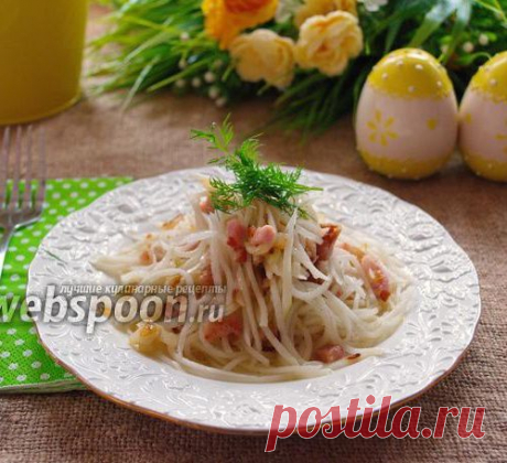 Салат из белой редьки с беконом
