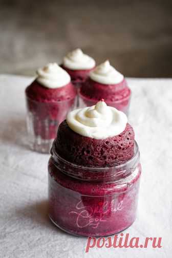 ЧЕРВЕНО КАДИФЕ В МИКРОВЪЛНОВА (Microwave Red velvet cupcake)