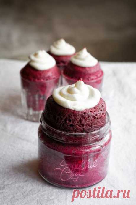 ЧЕРВЕНО КАДИФЕ В МИКРОВЪЛНОВА (Microwave Red velvet cupcake)