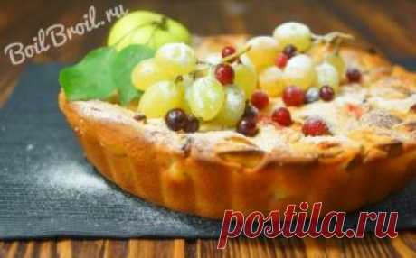 Шарлотка с яблоками на сметане в духовке - пошаговый рецепт с фото На Руси издавна сажали так много яблонь, что заморские купцы называли земли славянские «яблоневым царством». Да и сейчас трудно будет отыскать даже самый маленький садовый участок, где не росла хотя бы одна яблоня. Как прекрасно бывает яблоневое дерево в период цветения, как вкусны его «наливные яблочки». Круглый год радуют нас самые разнообразные блюда из этого …