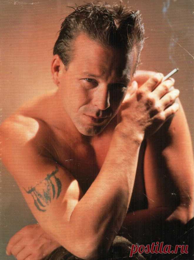 Микки Рурк (Mickey Rourke)
-16 сентября, 1952