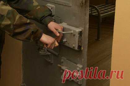 Искавший жертв через объявления в российских газетах маньяк пытался выйти на свободу