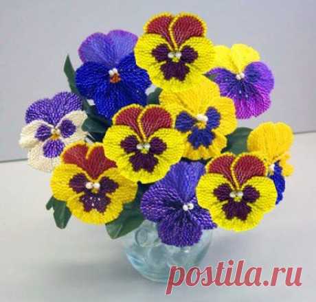 Анютины глазки из бисера
https://labhousehold.com/pansies-of-beads.html