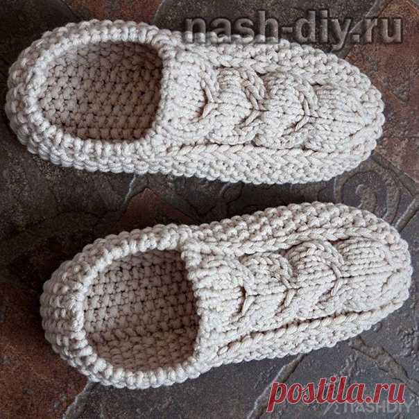 ВЯЗАНЫЕ СЛЕДКИ ТАПОЧКИ СПИЦАМИ MARTA,
описание: http://nash-diy.ru/vjazanie-dlja-zhenschin/sledki-nos..