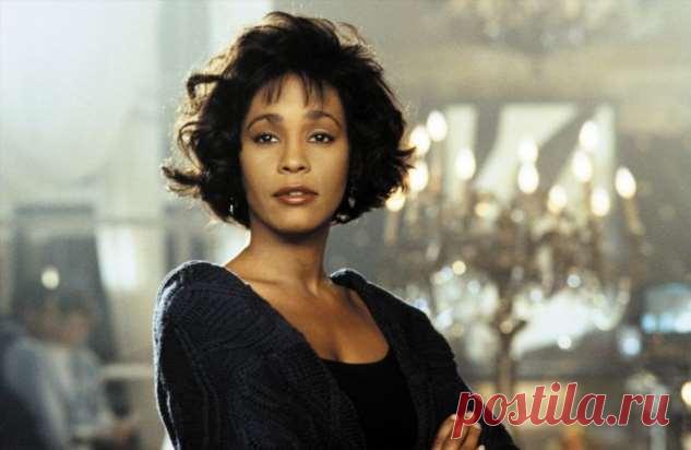 20 фактов об Уитни Хьюстон, которая записала много песен, а весь мир до сих пор поет только одну . Милая Я