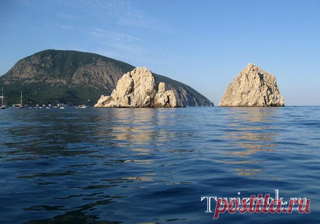 В этой статьи представлены достопримечательности Гурзуфа с фото и описанием, интересные места, которые стоит посетить, что посмотреть, куда сходить и как провести время.