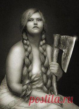 РУССКАЯ баба сильна и могуча!!!Вмиг улетает навозная куча,каши наварит,бардак уберёт.....а если бухнёт,то и рыло набьёт!!!

Татьяна Золотаревская

Елена Васильевна Малышева расскажет о похудении
Телеведущая и по совместительству квалифицированный врач расскажет как быстро похудеть без диет