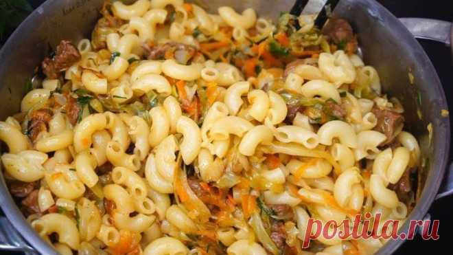 Макароны с тушеной капустой и мясом: по маминому рецепту