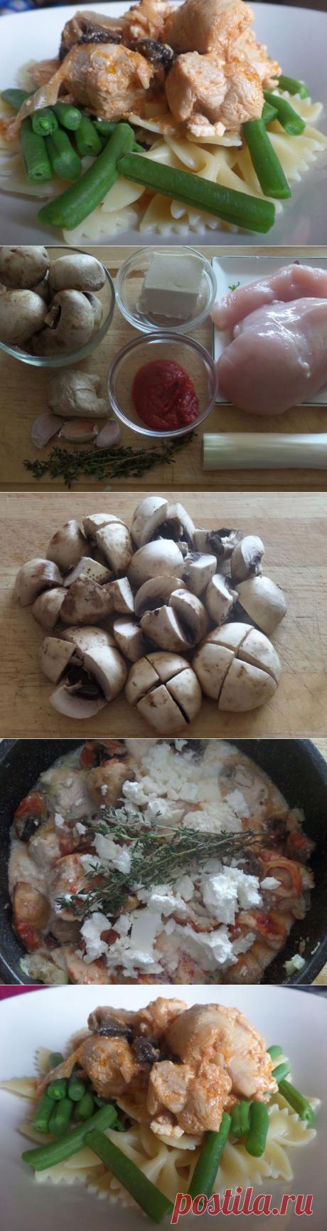 Рецепт на выходные: Куриная грудка с шампиньонами в пряном томатном соусе с брынзой.