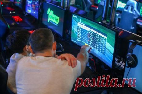 GTA VI может появиться на ПК спустя годы после выхода на консолях. Ранее компания-разработчик видеоигр Rockstar Games опубликовала первый трейлер игры GTA VI.