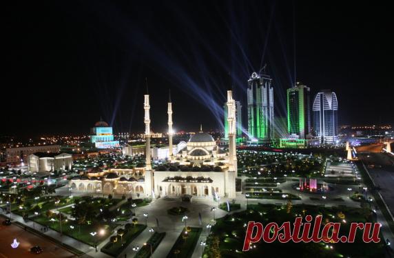 OneTwoTrip запустил квест «Кудаблин? Тудаблин!», чтобы отправить пользователей соцсетей выполнять задания в разные города