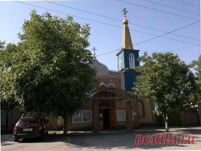 Достопримечательности Таганрога: список, фото и описание В России множество городов имеющих долгую славную историю, а вместе с тем и разнообразные достопримечательности, появившиеся за время их существования. Одним из таких города и является Таганрог. Раски...