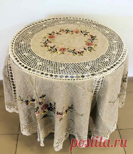 Скатерти в стиле Прованс и Кантри: круглые, квадратные, прямоугольные, большие и маленькие, натуральные, льняные и из хлопка, для дизайна интерьера загородного дома, дачи, квартиры, комнаты, прихожей, спальни, гостиной, детской, кухни и столовой. Скатерти прованс можно недорого купить в интернет магазине Уголок Прованса в Москве оптом и в розницу.