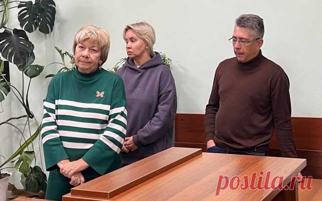 Экс-министра Красноярского края осудили за украденные подарки ветеранам. Бывшего министра социальной политики Красноярского края Галину Пашинову признали виновной в хищении средств, выделенных на покупку подарков для ветеранов Великой Отечественной войны, сообщила пресс-служба Следственного комитета по региону в телеграм-канале.