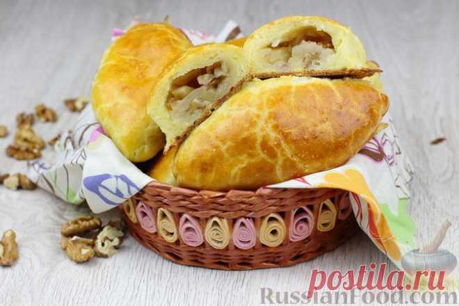 Рецепт: Творожные пирожки с яблоками и орехами на RussianFood.com