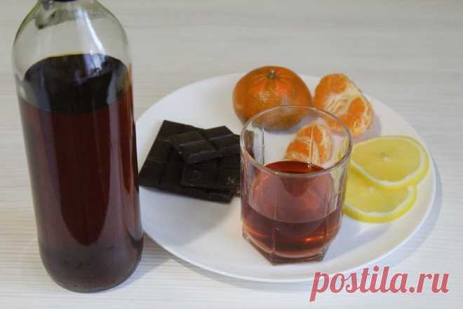 Вкусная настойка на самогоне (водке) — «76 Скорый». Готова к употреблению уже через час | Дилетант на кухне. | Яндекс Дзен