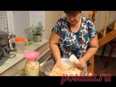 Хороша закуска! - Квашена капустка!