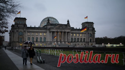 Reuters: Германия не берёт на себя обязательство по повышению расходов на НАТО. Правительство Германии не планирует брать на себя обязательство по выполнению цели НАТО нарастить ежегодные траты на оборону, пишет Reuters. Читать далее