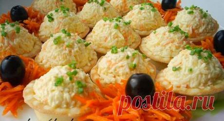 Сырный салат в тарталетках — Кулинарная книга - рецепты с фото