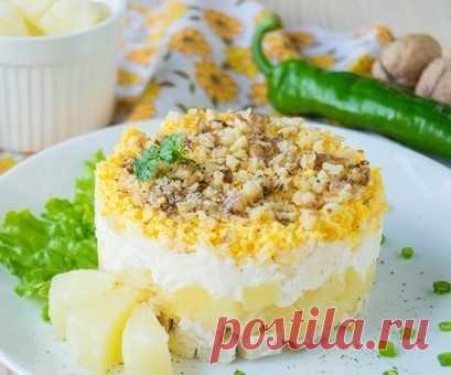 ​Салат с курицей и ананасом