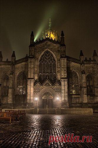 Edinburgh, Scotland ~ St. Giles Cathedral 
flickr от Francisco Diez  |  Найдено на сайте mysharedpage.com.