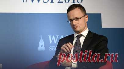 Сийярто заявил об атаке Украины на ведущий в Венгрию нефтепровод. Украина атаковала ведущий в Венгрию нефтепровод, поставки остановлены, сообщил глава МИД Венгрии Петер Сийярто. Читать далее