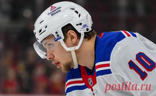 Панарин спровоцировал массовую потасовку в матче НХЛ. В середине второго периода российский форвард устроил потасовку со словацким нападающим «Калгари» Мартином Поспишилом, которая в итоге переросла в массовую с участием других хоккеистов